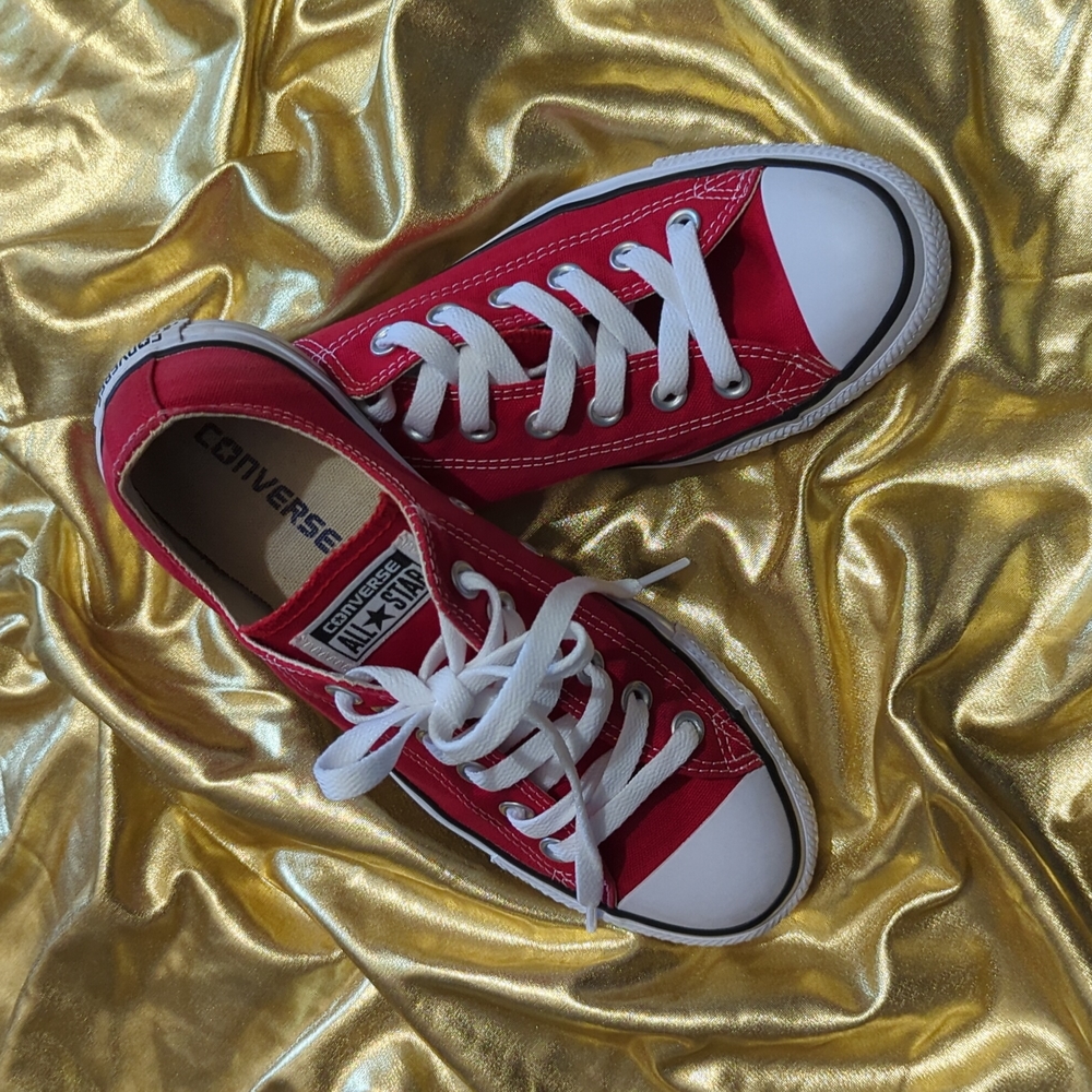 Red Converse Chucks